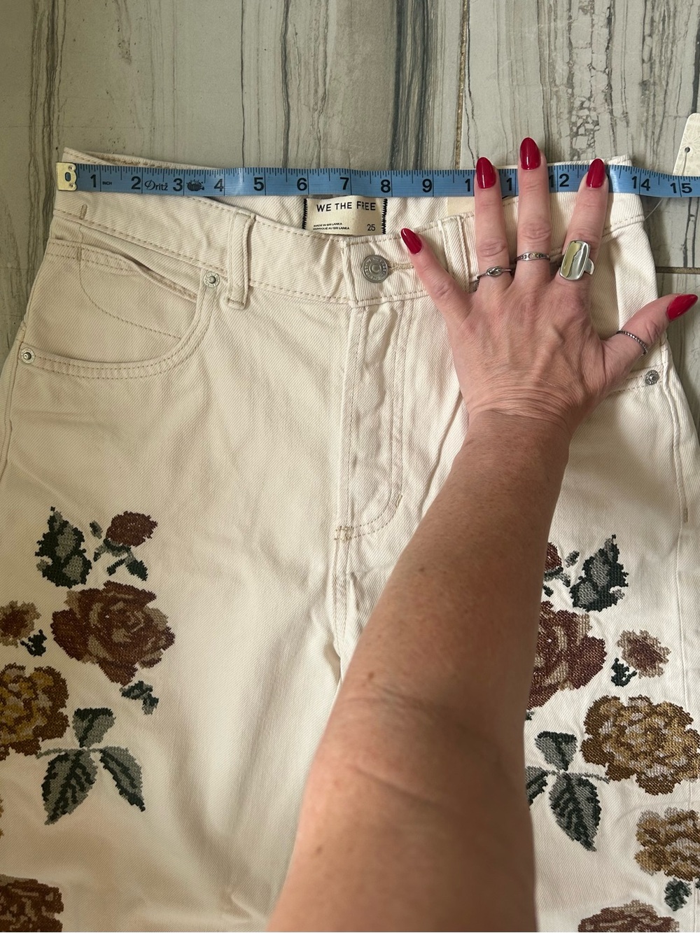NWT We The Free Willow Cross Stitch
Embroidered Jeans in Parchment - Picture 13 of 16